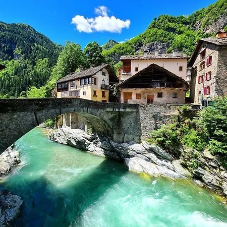 River And Mounts Homestay